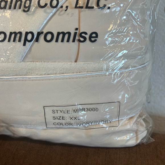 Chadsworth & Haig Microfiber Plush Robe XXLarge Ivory NWT (1324) - Picture 4 of 5